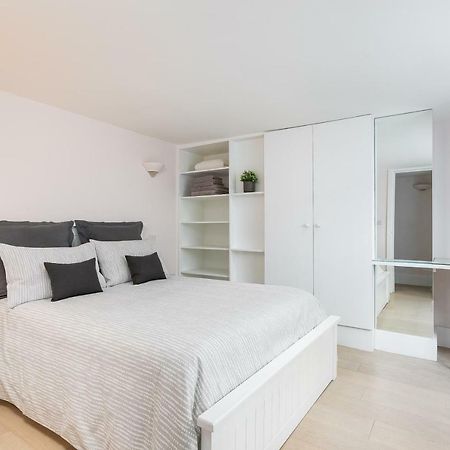 Apartment With Private Patio, And Park Across The Road (Adults Only) لندن المظهر الخارجي الصورة